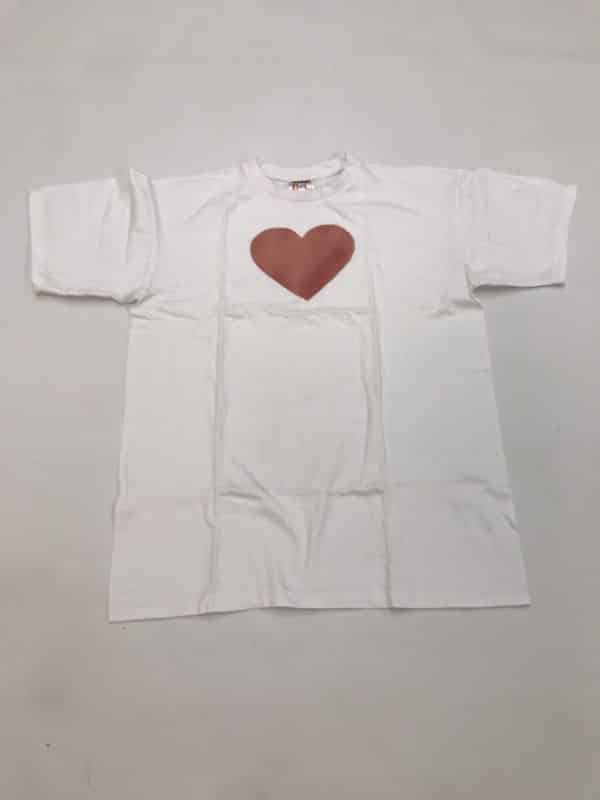 T-shirt Blanc coeur rouge