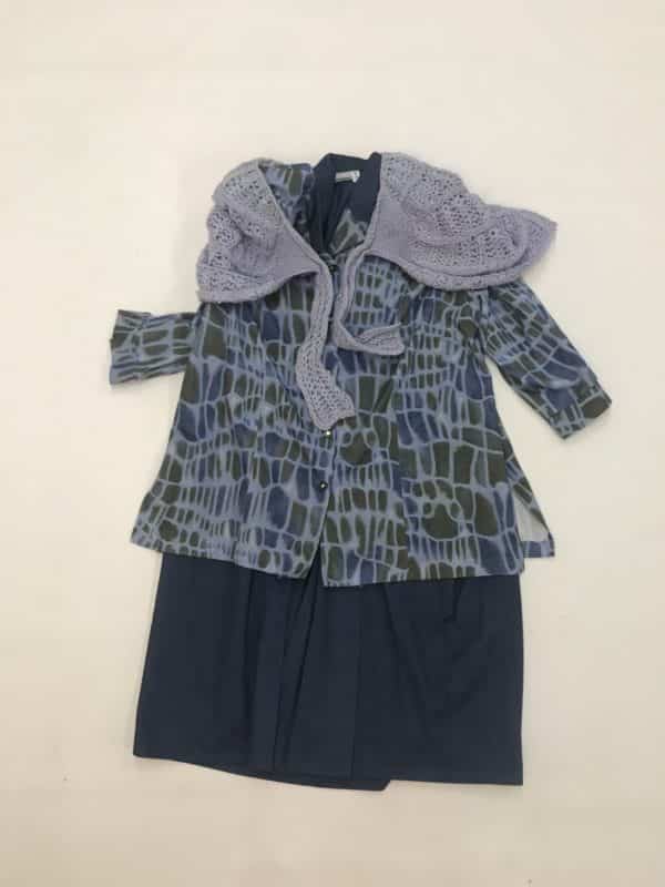 Robe grand-mère bleue + châle Taille 52