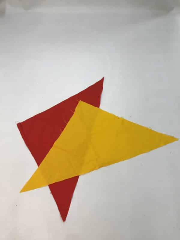 Tissus triangles pour foulard