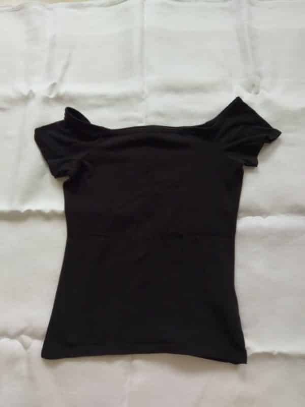 T-Shirt Noir échancré